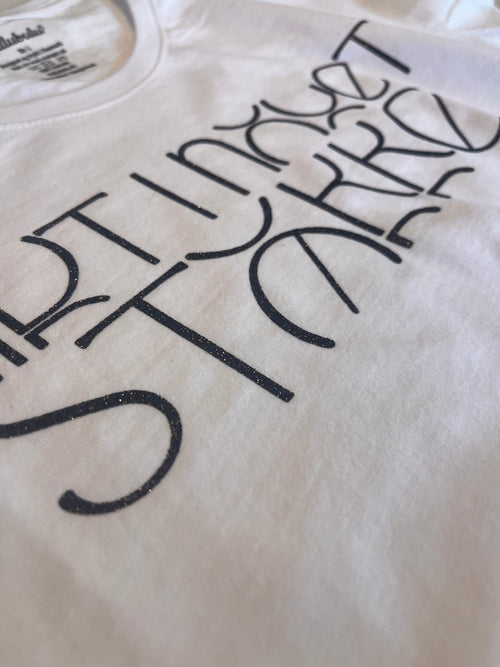 Midt i noget større t-shirt