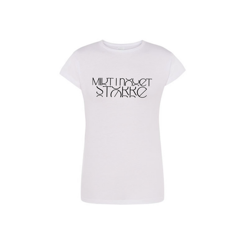 Midt i noget større t-shirt